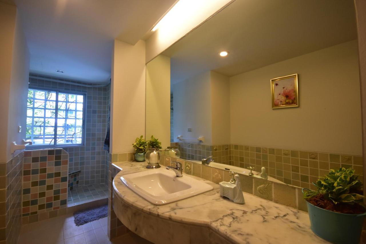 Hua Hin Beachfront Condo Екстериор снимка